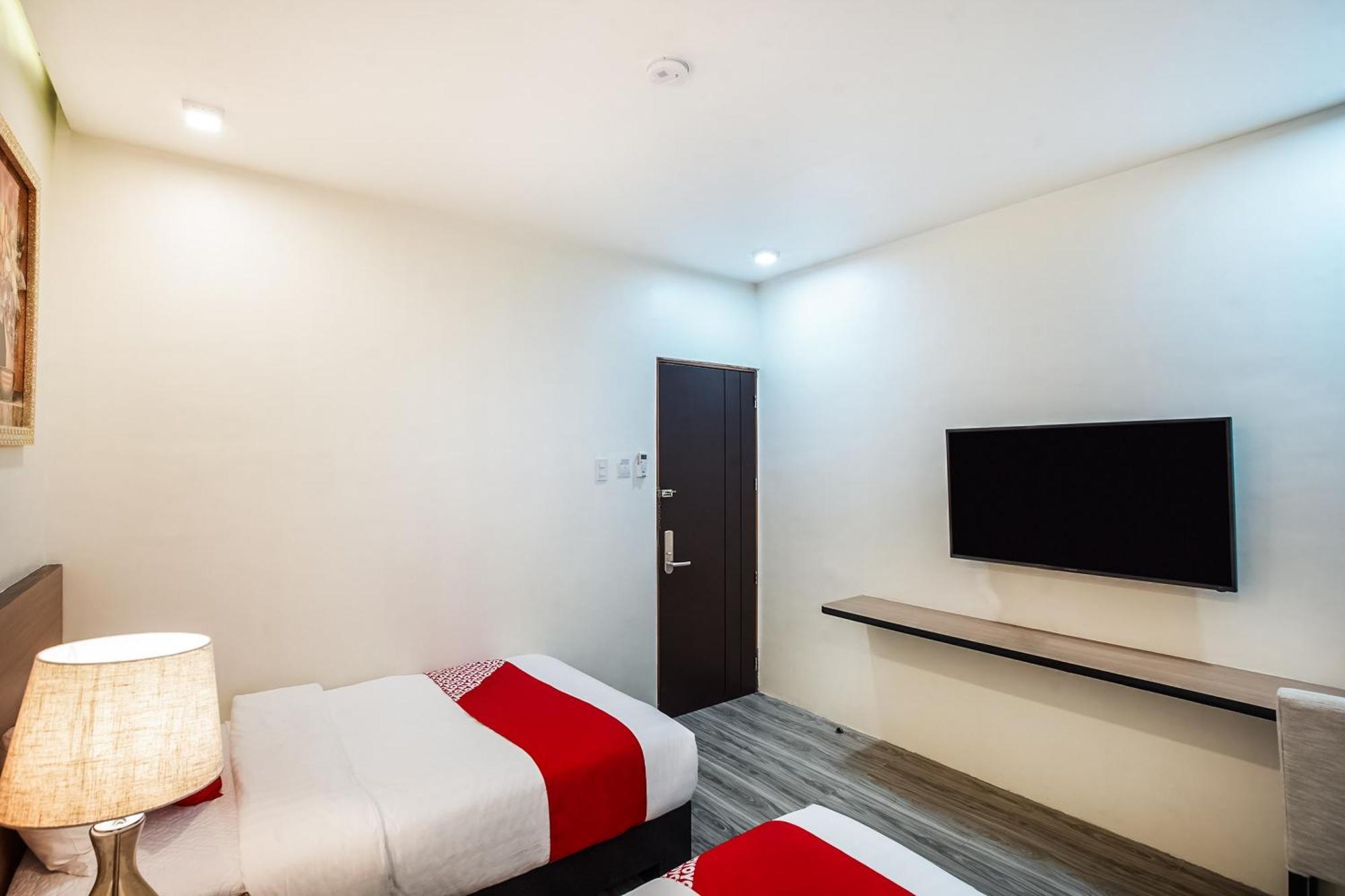 OYO 489 Casa Mia Hotel Suites General Santos City Exterior foto